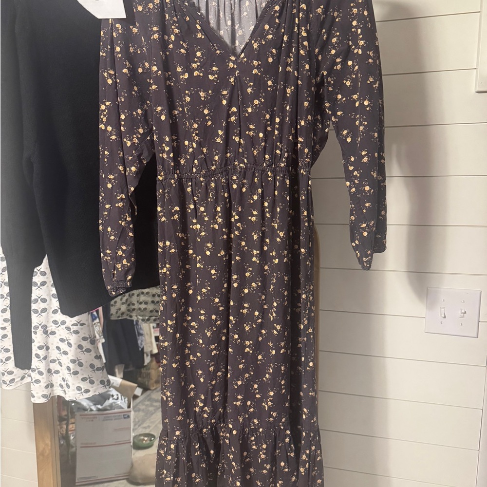 Rails black Floral Long Sleeve Dress-lightweight w elastic